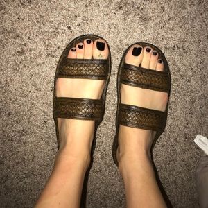 Dark brown jandals🚨🚨BOGO🚨🚨